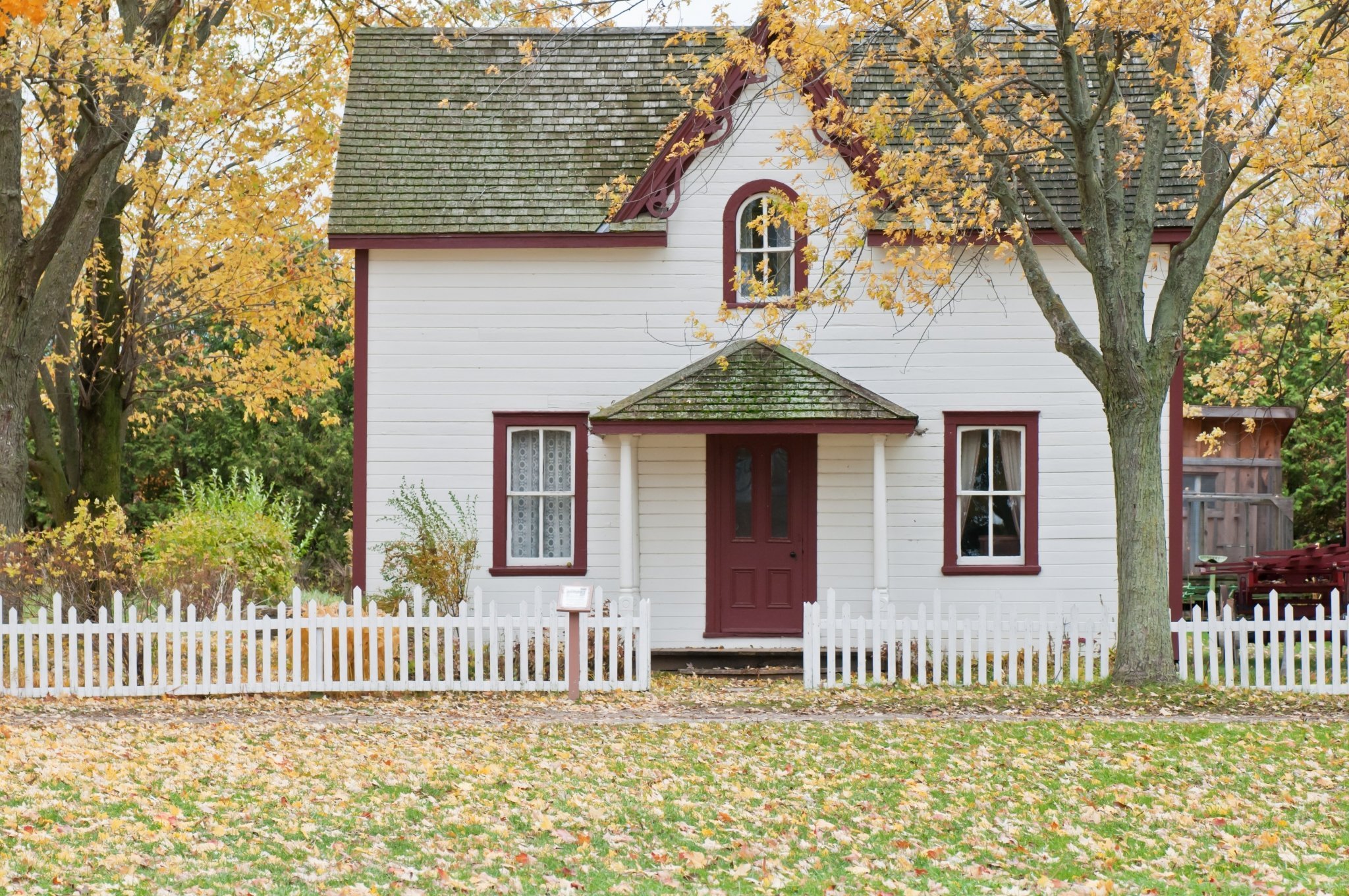 10 Mistakes First Time Home Buyers Need to Avoid